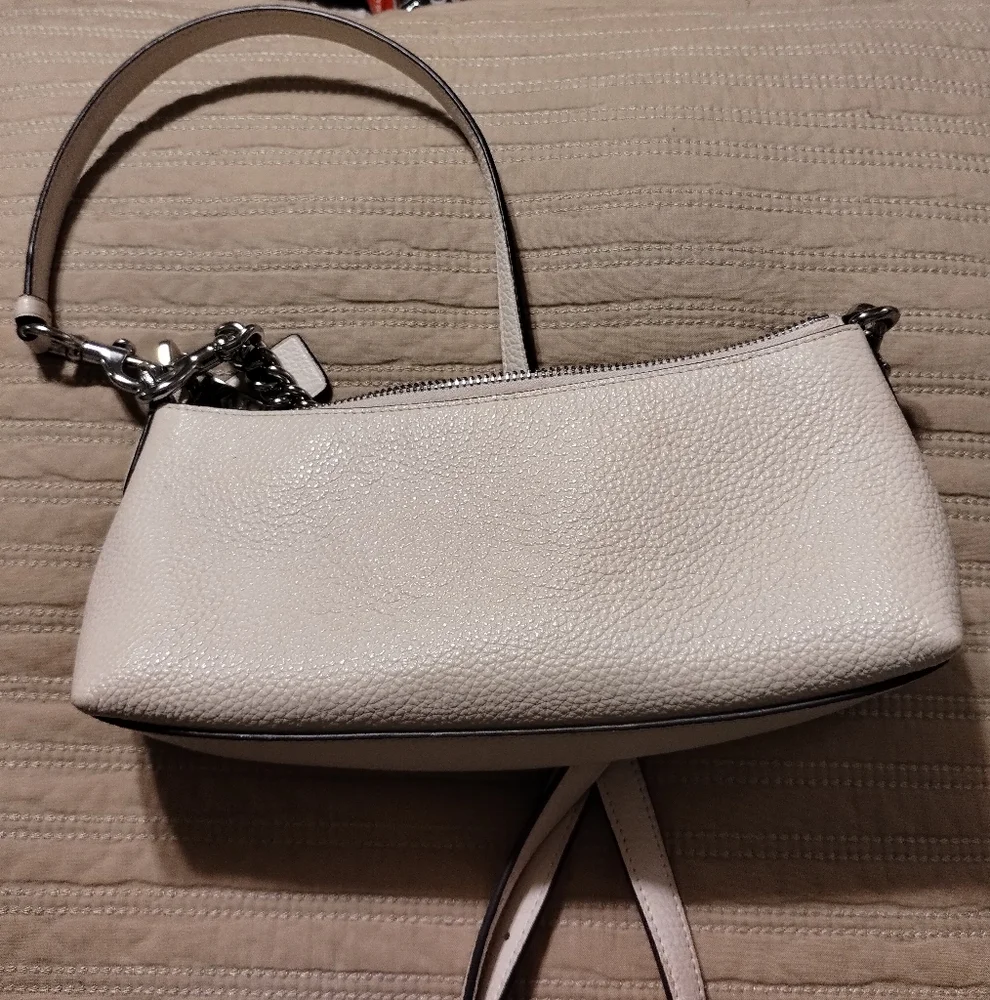 Coach Charlotte Shoulder bag - Picture 2 of 9